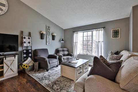 978 Smiley Ave, Forest Park, OH 45240 photo 4