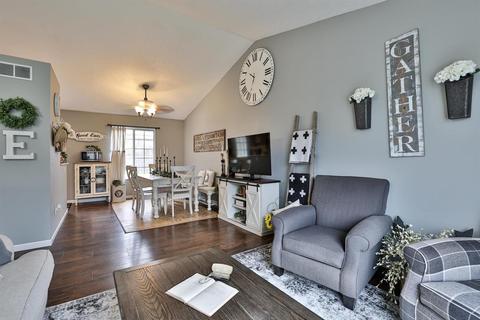 978 Smiley Ave, Forest Park, OH 45240 photo 5