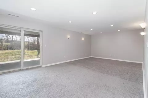 11974 Algiers Dr, Cincinnati, OH 45246 photo 4
