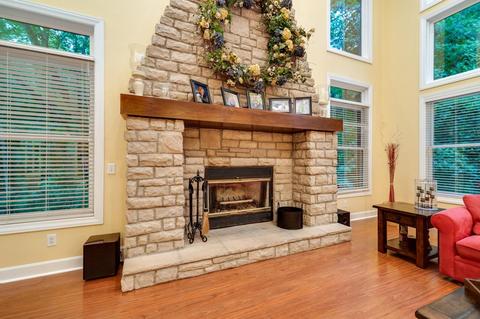 2898 River End Ct, Sugarcreek Township, OH 45370 photo 12