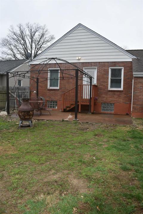 8926 Summit Ave, Blue Ash, OH 45242 photo 23