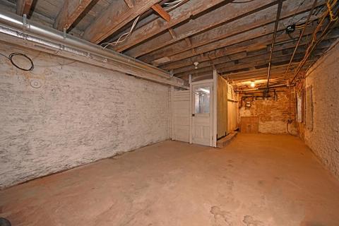 553 Milton St, Cincinnati, OH 45202 photo 37