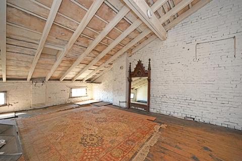 553 Milton St, Cincinnati, OH 45202 photo 35