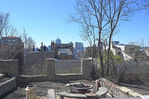 553 Milton St, Cincinnati, OH 45202 photo 40