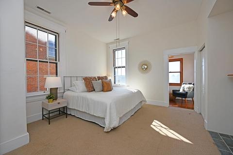 553 Milton St, Cincinnati, OH 45202 photo 24