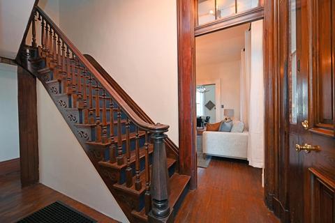 553 Milton St, Cincinnati, OH 45202 photo 6