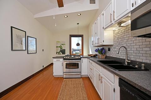 553 Milton St, Cincinnati, OH 45202 photo 17