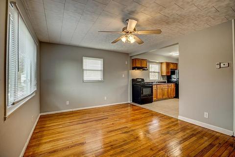 1906 Ashbrook Dr, Cincinnati, OH 45238 photo 4
