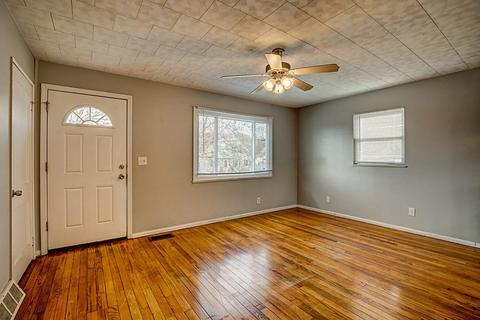 1906 Ashbrook Dr, Cincinnati, OH 45238 photo 3