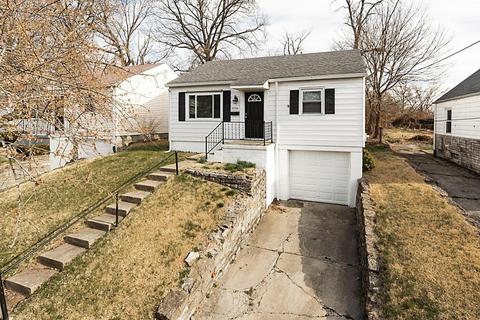 1906 Ashbrook Dr, Cincinnati, OH 45238 photo 1