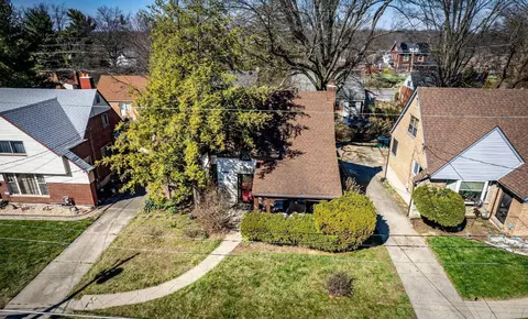 1002 Ebony Ln, Cincinnati, OH 45224 photo 6