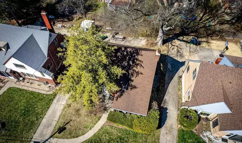 1002 Ebony Ln, Cincinnati, OH 45224 photo 5