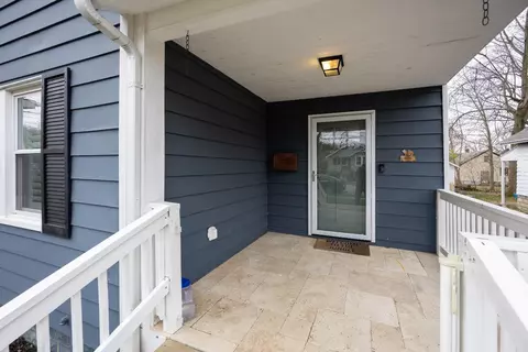 6917 Bramble Ave, Cincinnati, OH 45227 photo 2