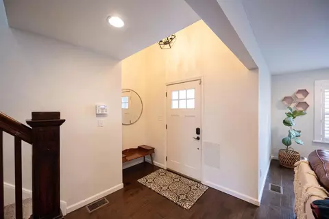 6917 Bramble Ave, Cincinnati, OH 45227 photo 3