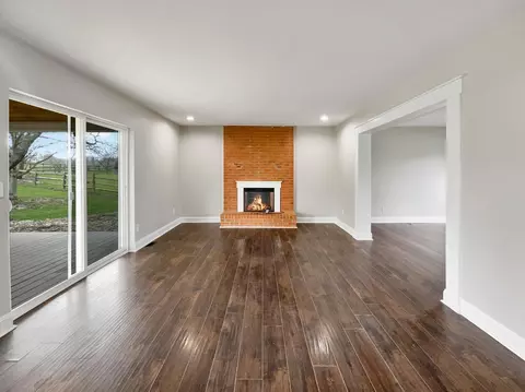7809 Meadow Crest Ct, Maineville, OH 45039 photo 3