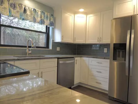 8942 Eldora Dr, Cincinnati, OH 45236 photo 3