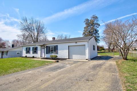 4343 Beechmont Dr, Cincinnati, OH 45244 photo 2