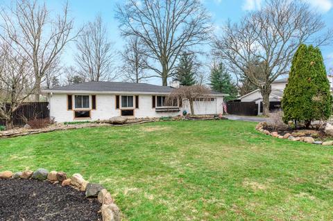 609 Sonny Ln, Cincinnati, OH 45244 photo 1