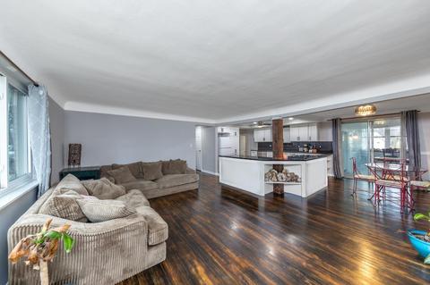 609 Sonny Ln, Cincinnati, OH 45244 photo 3
