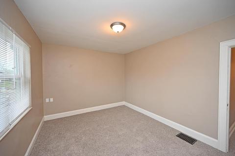 4548 Midland Ave, Cincinnati, OH 45205 photo 17