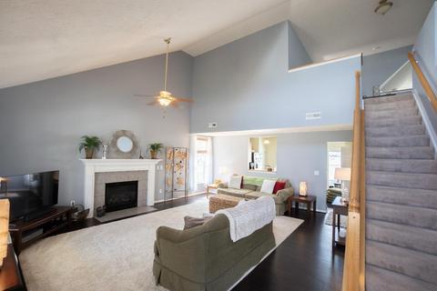 4142 Gensen Loop, Cincinnati, OH 45245 photo 3