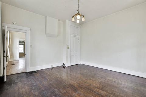 429 Mcdowell St, Cincinnati, OH 45226 photo 8