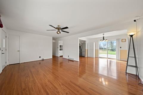 4147 Brookfield Dr, Cincinnati, OH 45245 photo 4