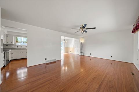 4147 Brookfield Dr, Cincinnati, OH 45245 photo 3