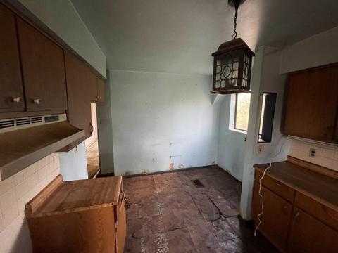 8452 Anthony Wayne Ave, Cincinnati, OH 45216 photo 4