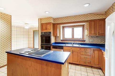 12 Trailbridge Dr, Blue Ash, OH 45241 photo 13