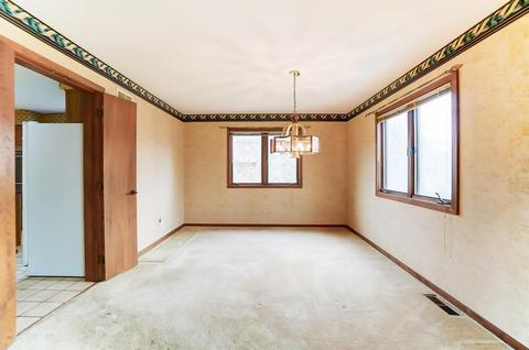 12 Trailbridge Dr, Blue Ash, OH 45241 photo 9