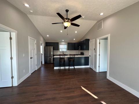 112 Central Ave, Blanchester, OH 45107 photo 3