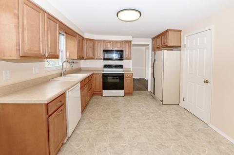 4203 Edinburgh Dr, Cincinnati, OH 45245 photo 13