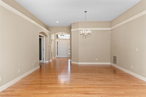3531 Macpherson Pl, Cincinnati, OH 45245 photo 10