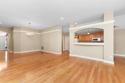 3531 Macpherson Pl, Cincinnati, OH 45245 photo 9