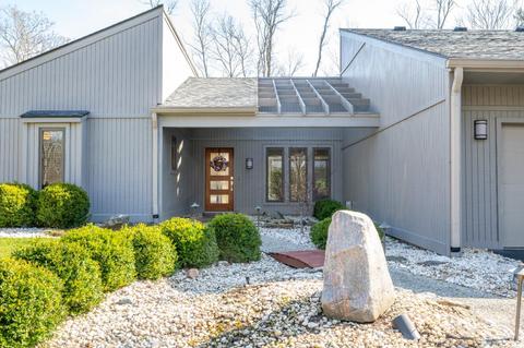 7154 Royalgreen Dr, Cincinnati, OH 45244 photo 3