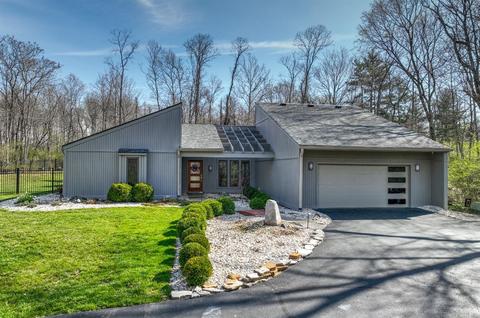 7154 Royalgreen Dr, Cincinnati, OH 45244 photo 2