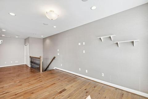 209 Rochelle St, Cincinnati, OH 45219 photo 7