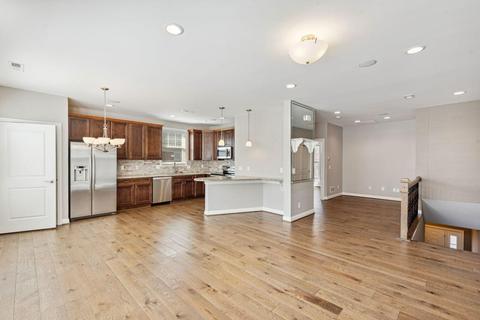 209 Rochelle St, Cincinnati, OH 45219 photo 6