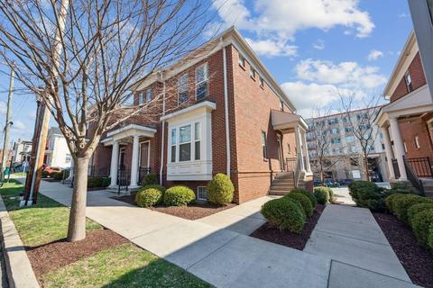 209 Rochelle St, Cincinnati, OH 45219 photo 2
