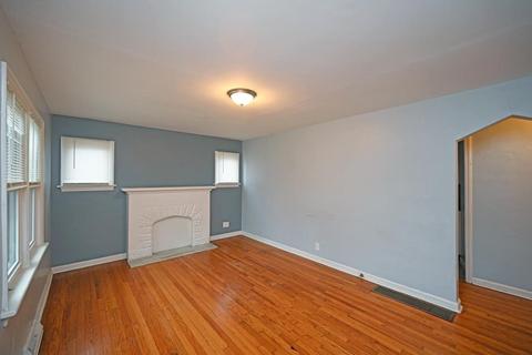 1873 Ashbrook Dr, Cincinnati, OH 45238 photo 2