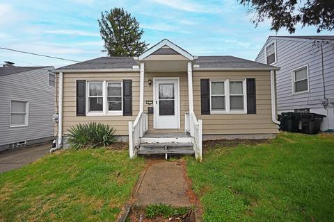 1873 Ashbrook Dr, Cincinnati, OH 45238 photo 1