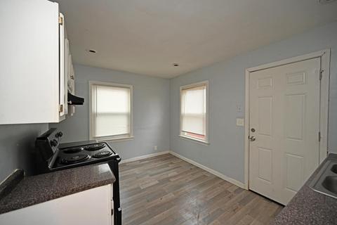1873 Ashbrook Dr, Cincinnati, OH 45238 photo 5
