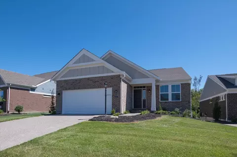 5147 Renaissance Park Dr, Middletown, OH 45005