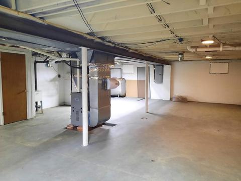 746 Bourbon St, Blanchester, OH 45107 photo 32