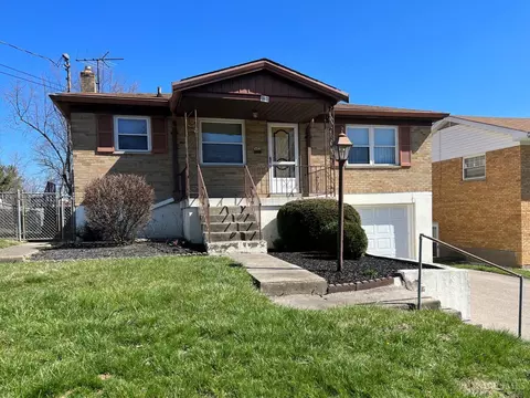 3402 Lapland Dr, Cincinnati, OH 45239 photo 1