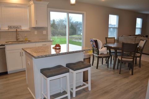 2917 Pine Leaf Ct, Hamilton, OH 45013 photo 6