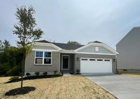 2228 Pine Vly, Hamilton, OH 45013