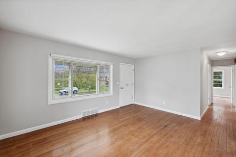 8596 Wicklow Ave, Cincinnati, OH 45236 photo 4