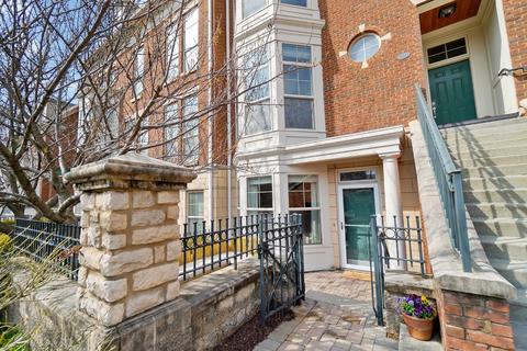 236 Stetson St, Cincinnati, OH 45219 photo 2